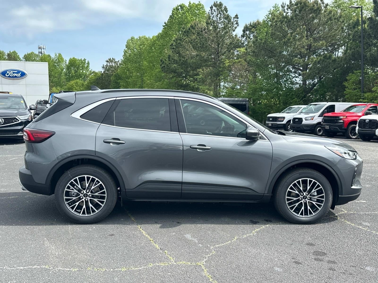 2025 Ford Escape PHEV FWD