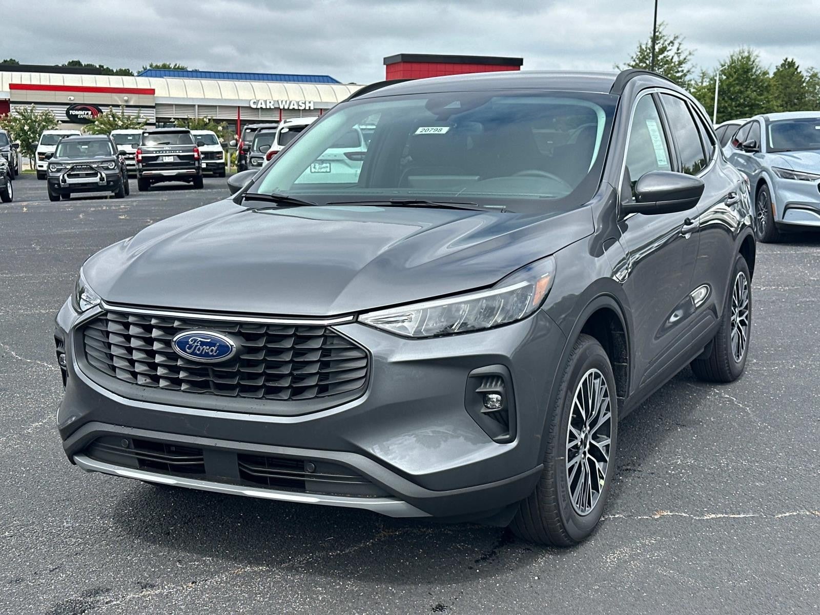 2025 Ford Escape PHEV FWD