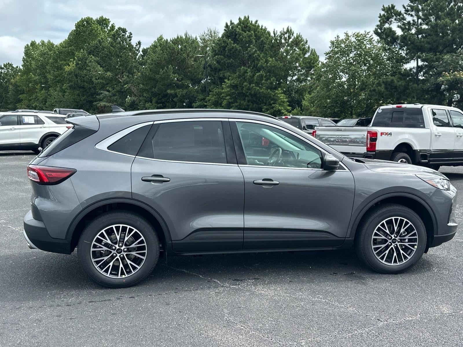 2025 Ford Escape PHEV FWD