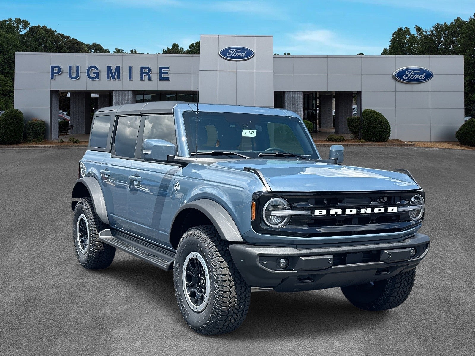 2025 Ford Bronco OUTER BANKS 4 DOOR 4X4