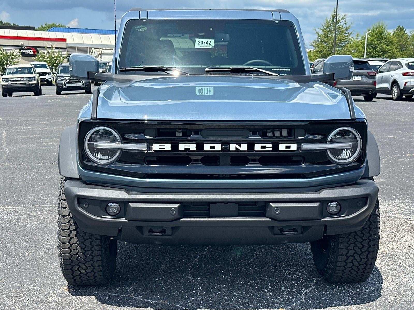 2025 Ford Bronco OUTER BANKS 4 DOOR 4X4
