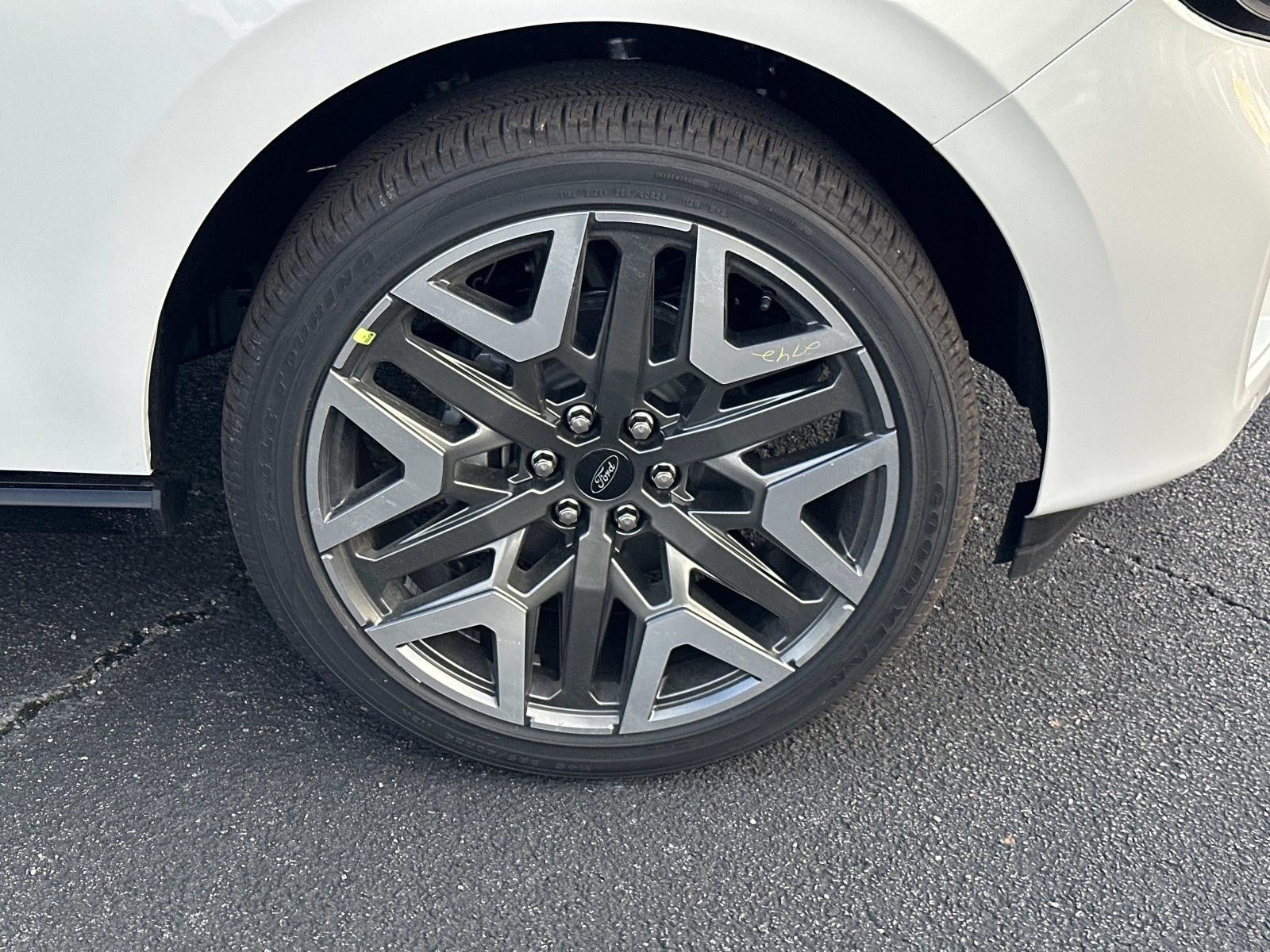 2026 Ford Expedition Max PLATINUM 4X4