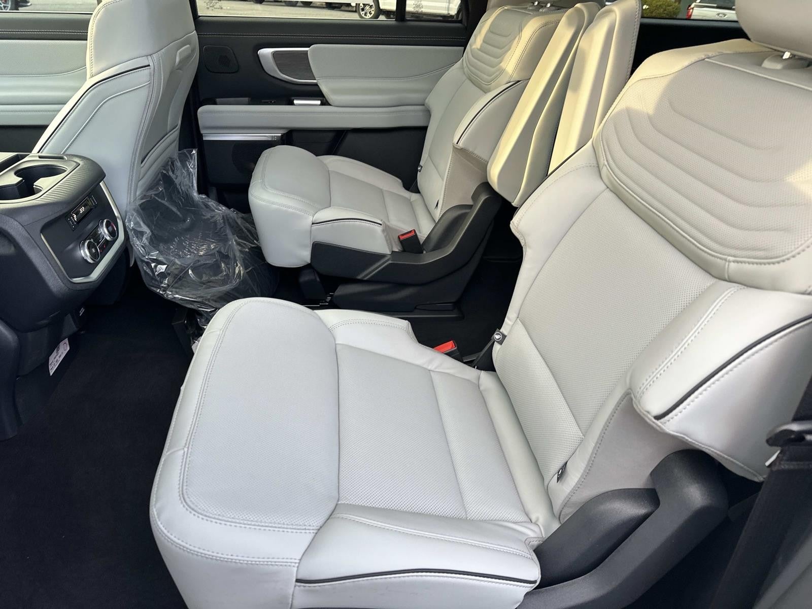 2026 Ford Expedition Max PLATINUM 4X4