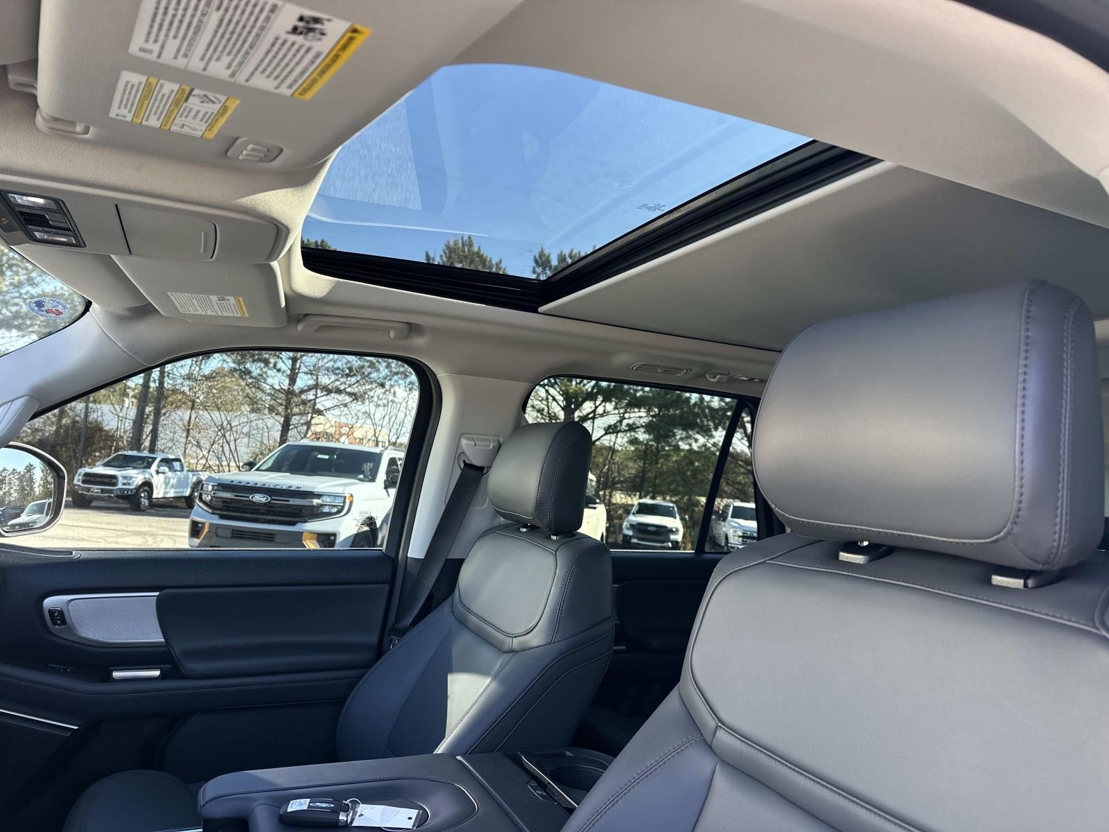 2025 Ford Expedition ACTIVE 4X2