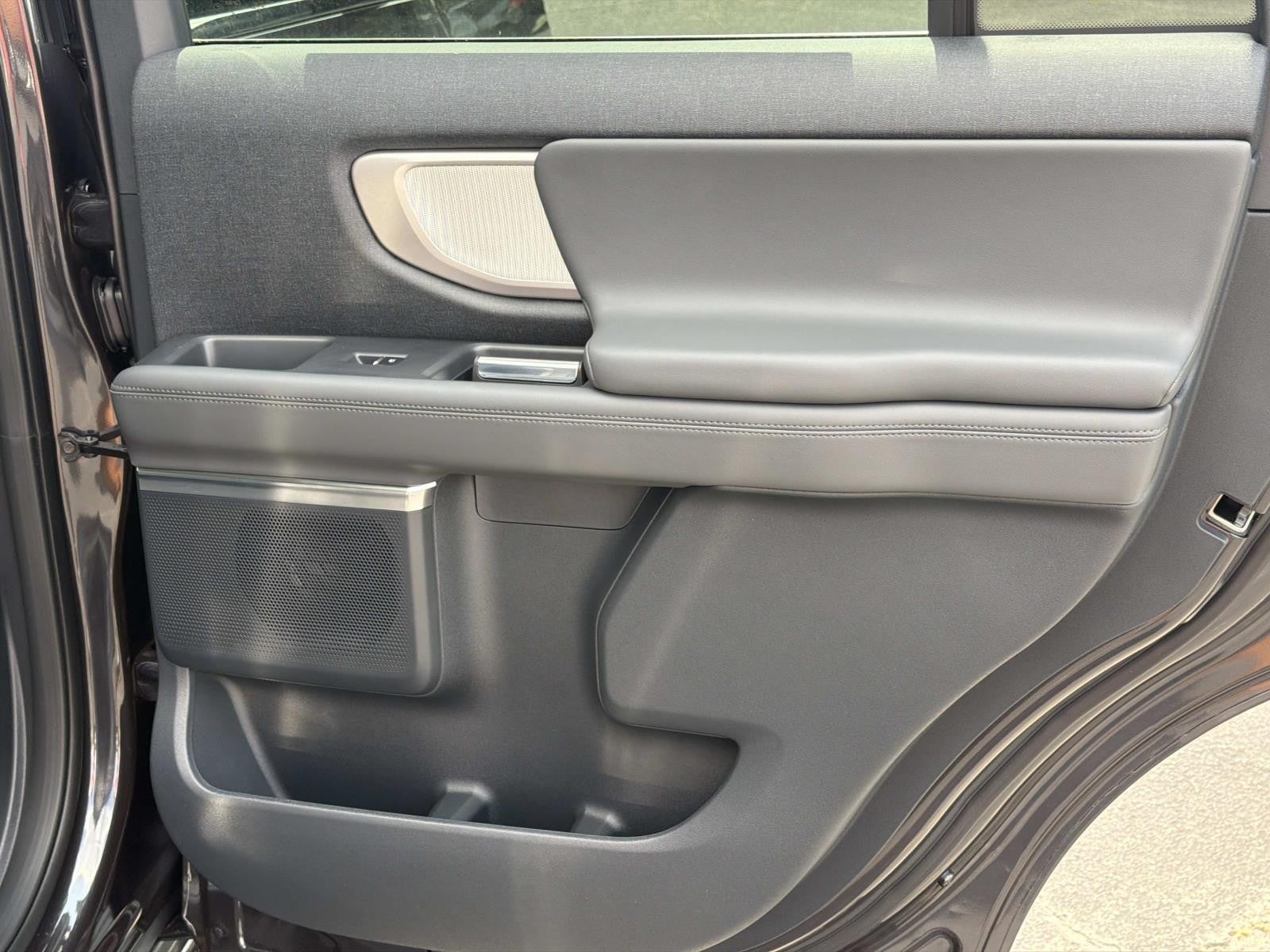 2026 Ford Expedition ACTIVE 4X2