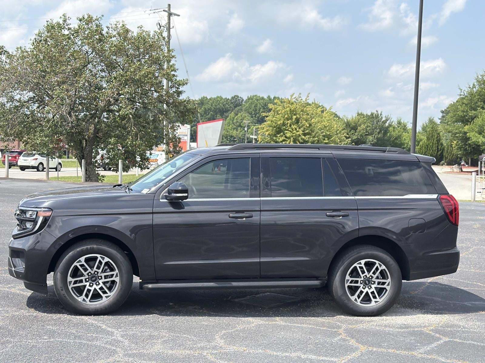 2026 Ford Expedition ACTIVE 4X2
