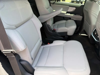 2026 Ford Expedition ACTIVE 4X2