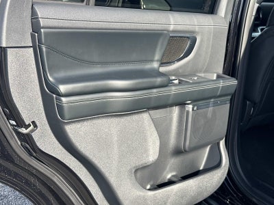 2026 Ford Expedition PLATINUM 4X4