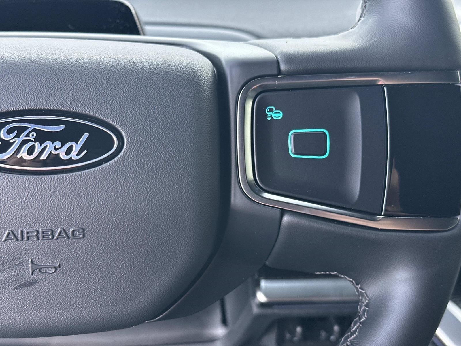 2026 Ford Expedition PLATINUM 4X4