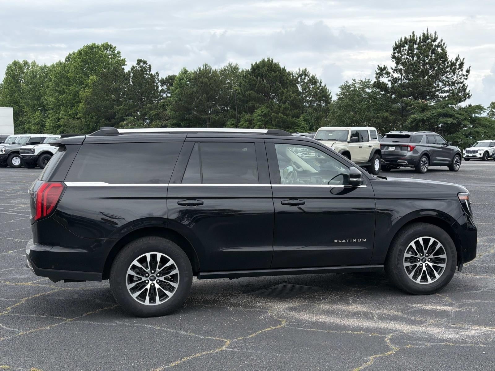 2025 Ford Expedition Platinum