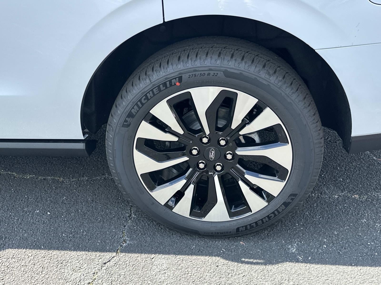 2026 Ford Expedition PLATINUM 4X4