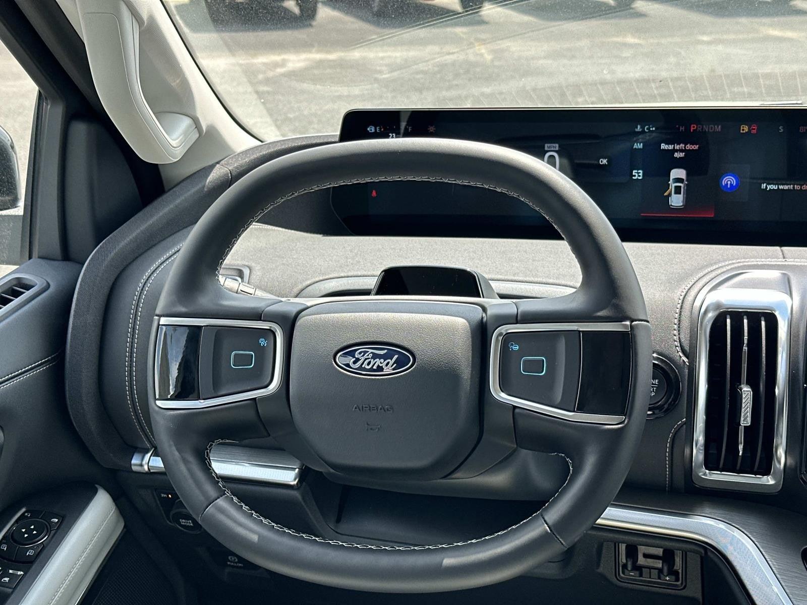 2026 Ford Expedition PLATINUM 4X4