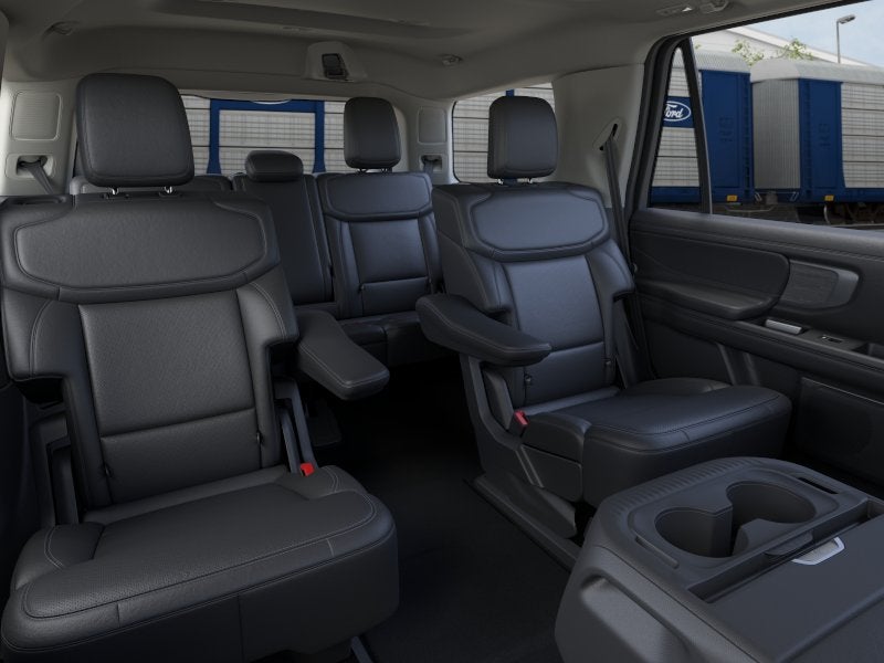 2026 Ford Expedition PLATINUM 4X4