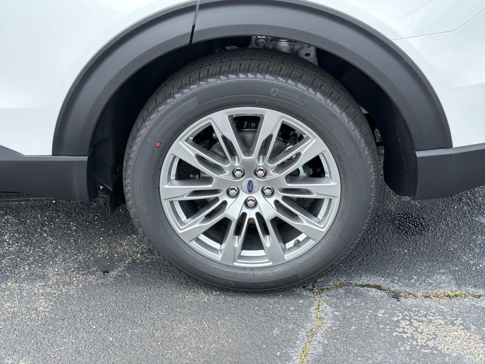 2026 Ford Explorer PLATINUM RWD