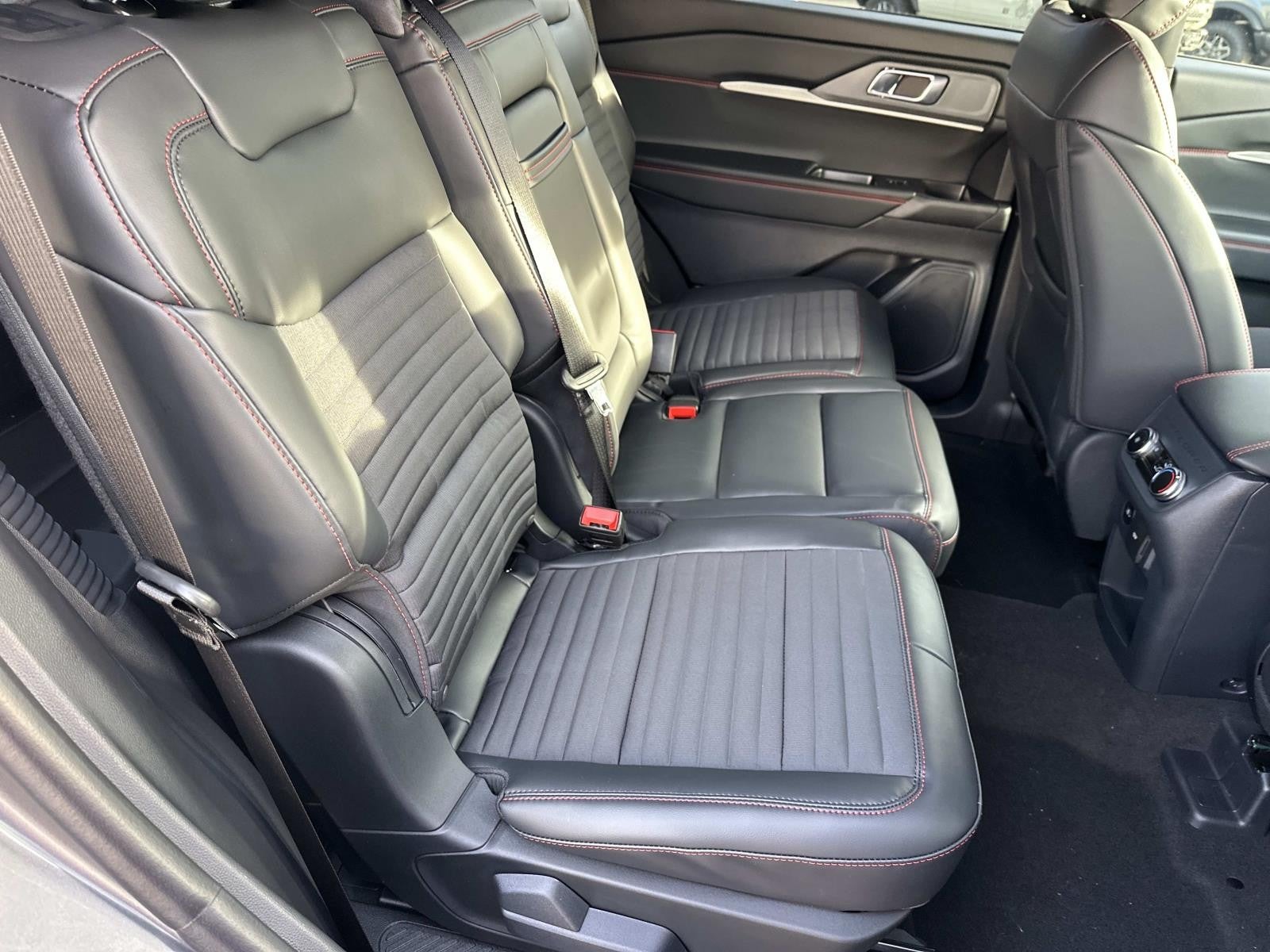 2026 Ford Explorer ST-LINE RWD