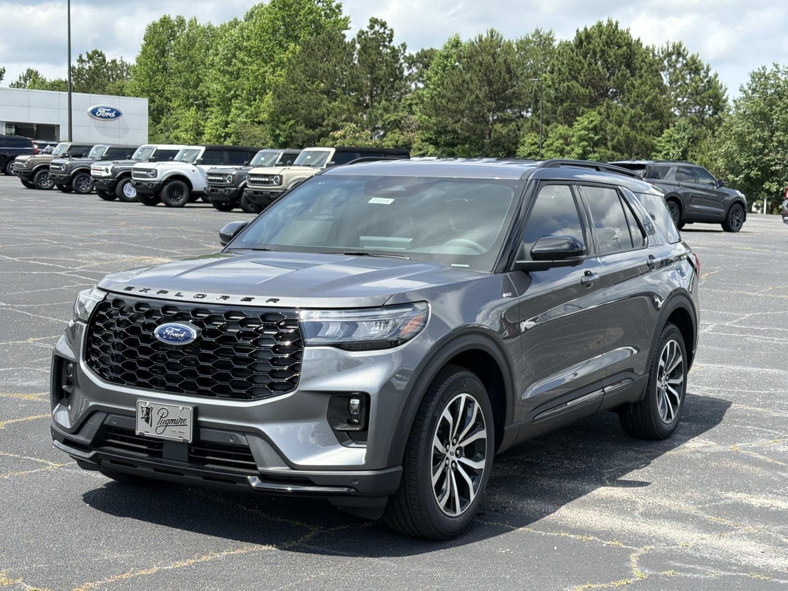 2026 Ford Explorer ST-LINE RWD