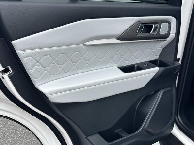 2026 Ford Explorer PLATINUM 4WD