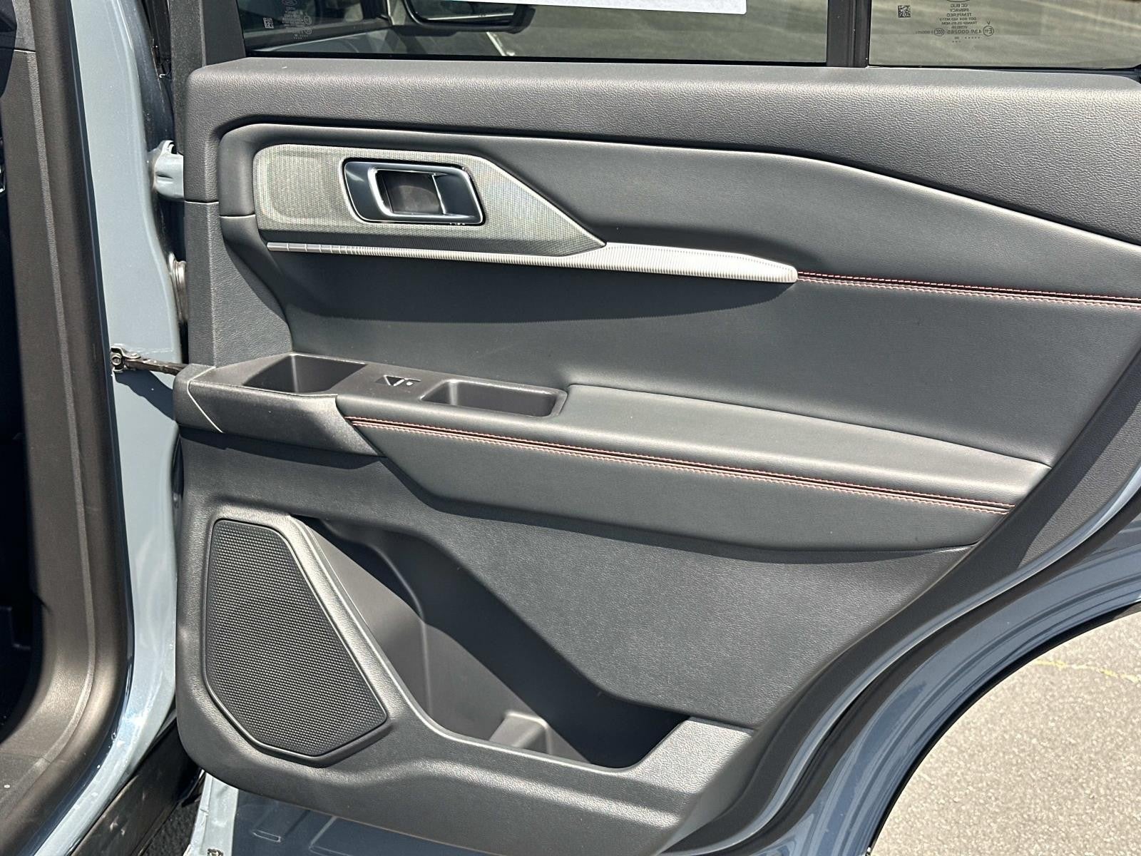 2026 Ford Explorer ST-LINE 4WD