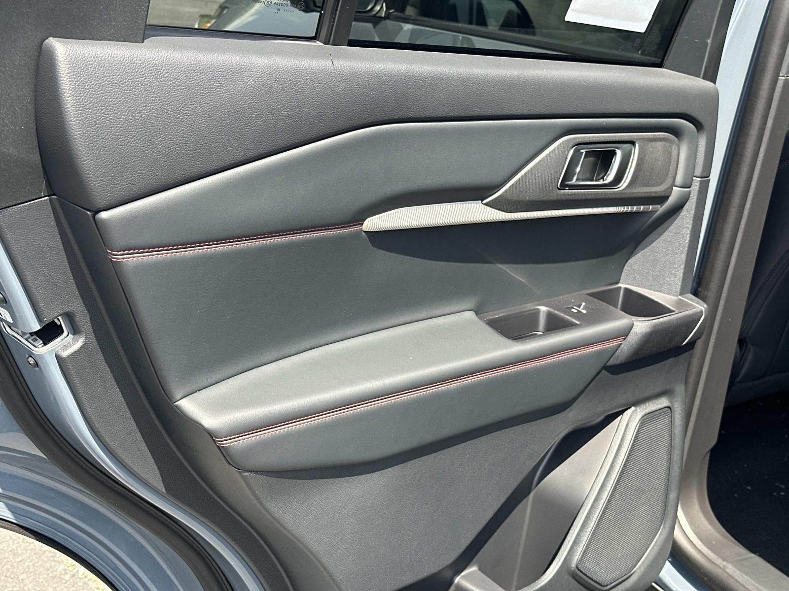 2026 Ford Explorer ST-LINE 4WD