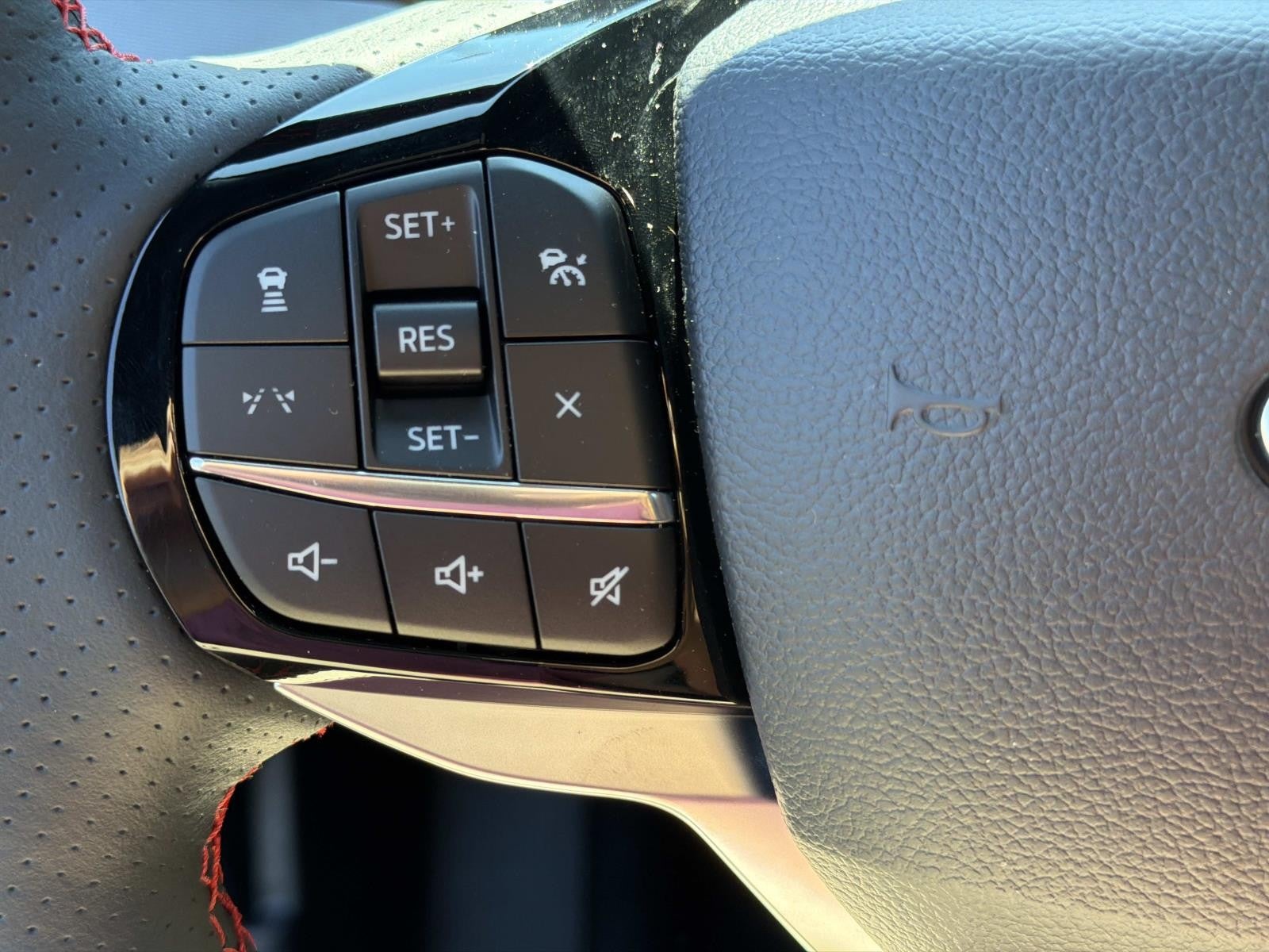 2026 Ford Explorer ST-LINE 4WD