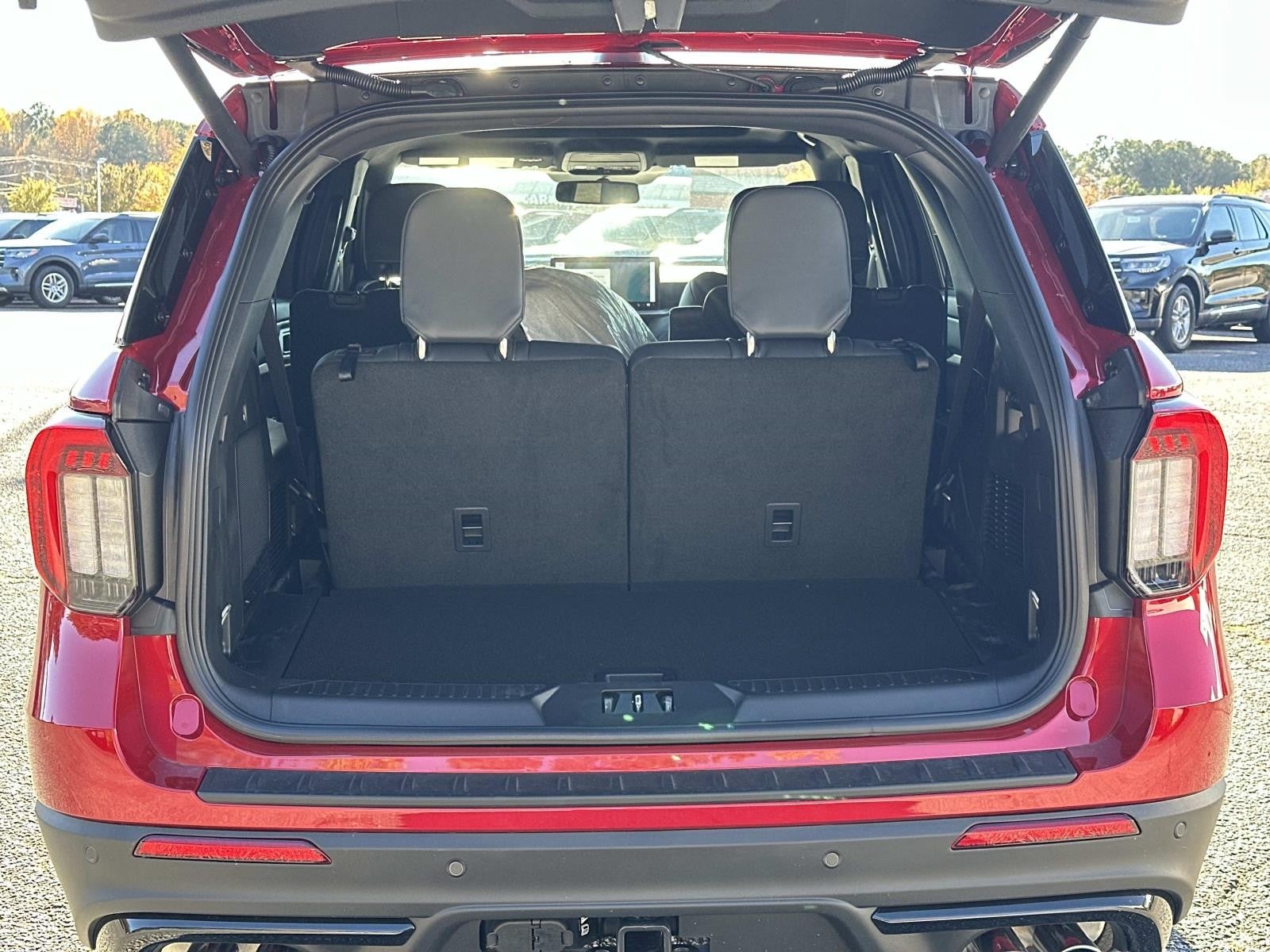 2026 Ford Explorer ST RWD