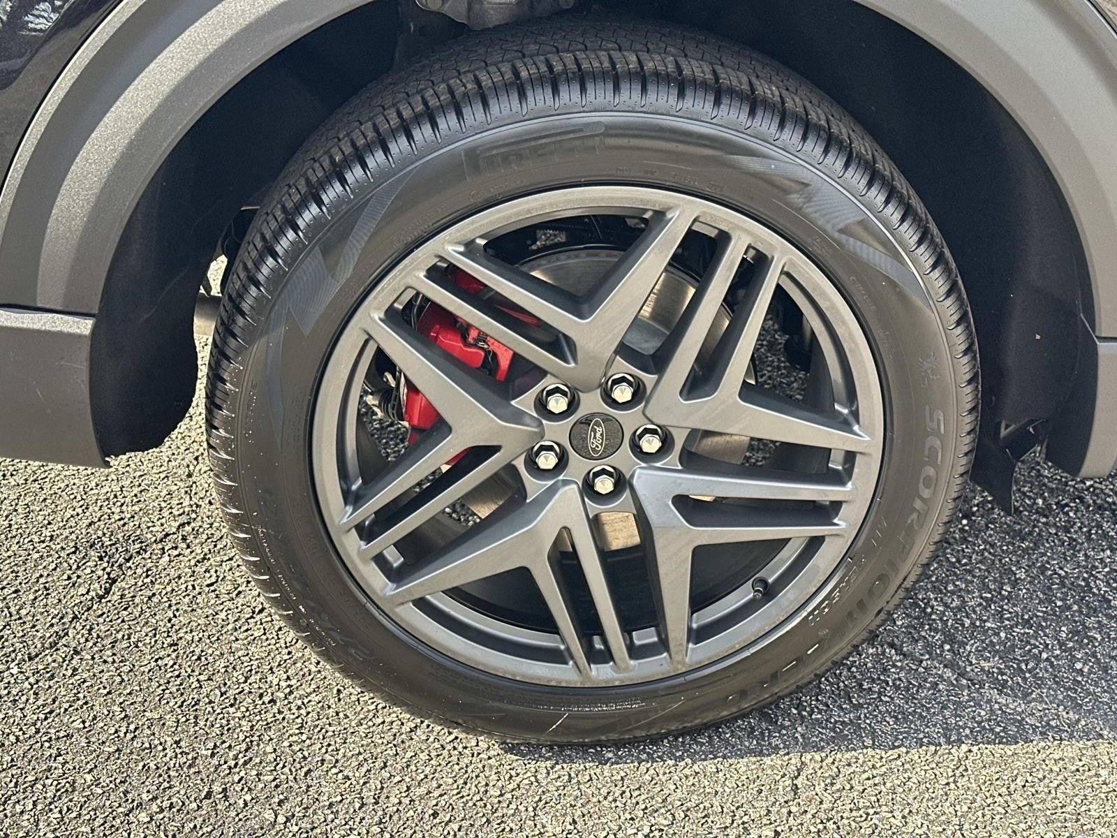 2026 Ford Explorer ST 4WD