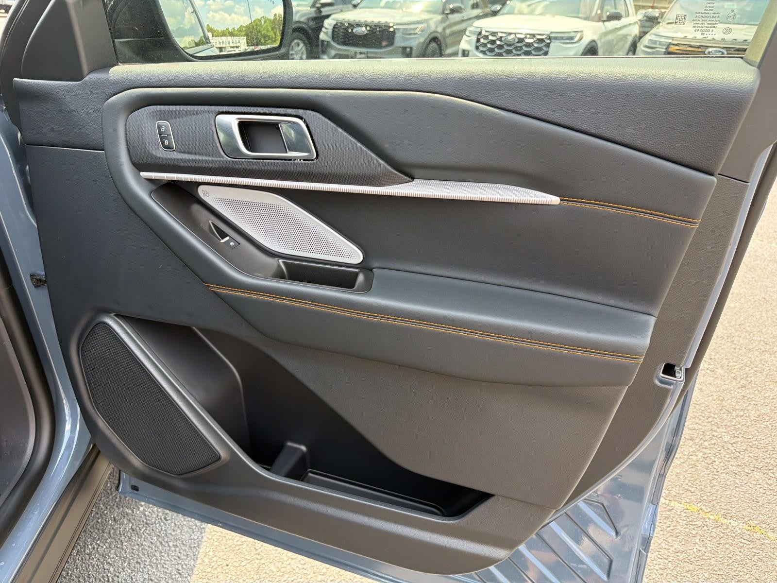 2026 Ford Explorer TREMOR 4WD