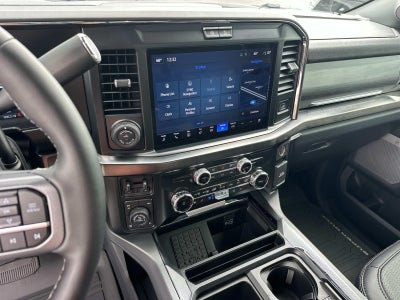 2025 Ford Super Duty F-250 SRW LARIAT 4WD CREW CAB 6.75'