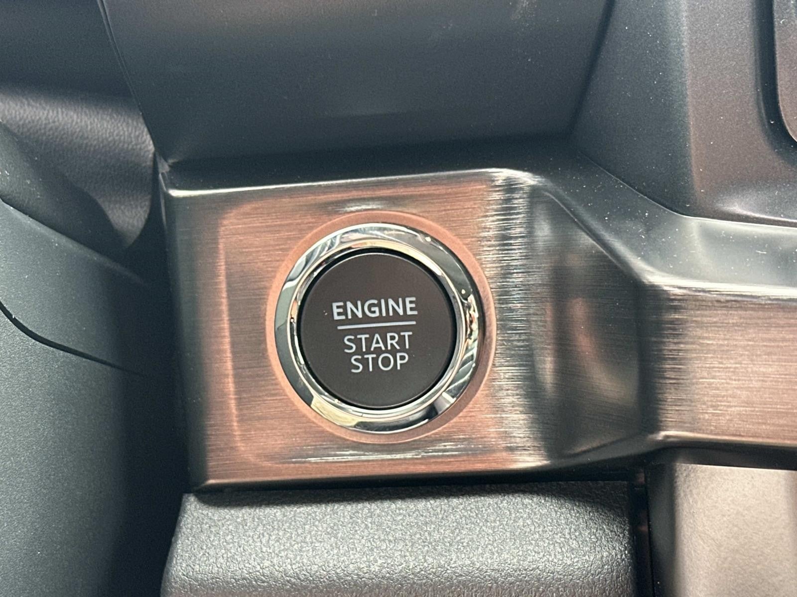 2025 Ford Super Duty F-250 SRW LARIAT 4WD CREW CAB 6.75'