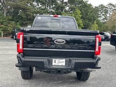 2025 Ford Super Duty F-250 SRW LARIAT 4WD CREW CAB 6.75'