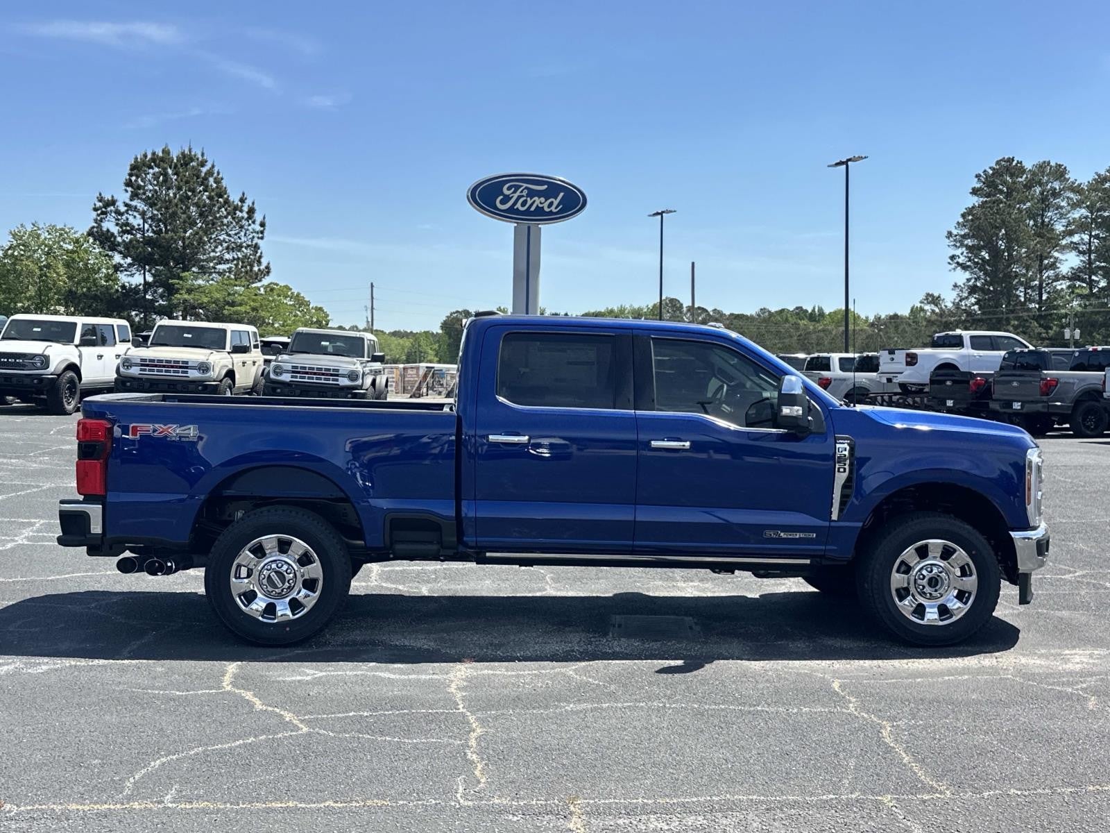 2026 Ford Super Duty F-250 SRW LARIAT 4WD CREW CAB 6.75'