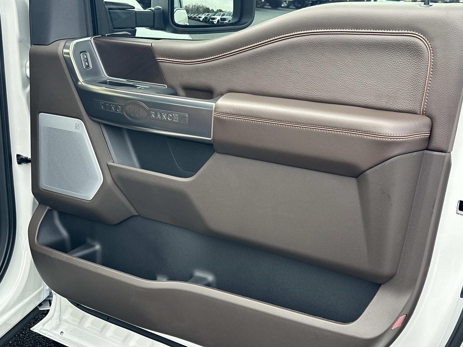 2026 Ford Super Duty F-350 SRW KING RANCH 4WD CREW CAB 6