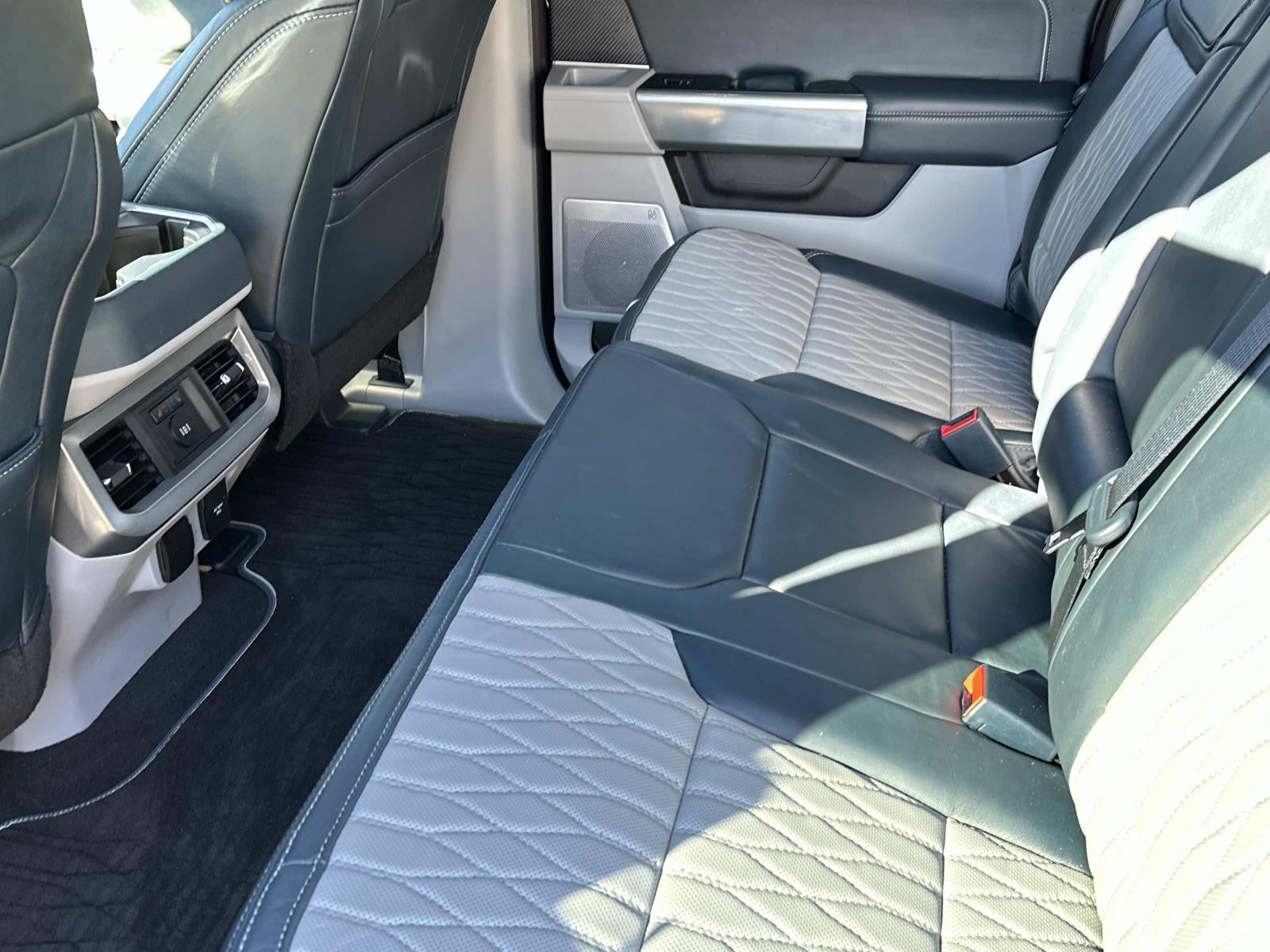 2024 Ford Super Duty F-350 SRW Limited