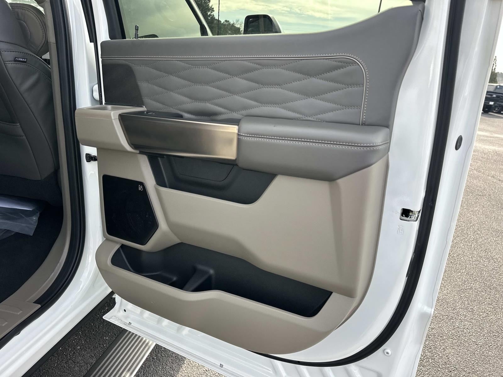 2026 Ford Super Duty F-350 SRW PLATINUM 4WD CREW CAB 6.7