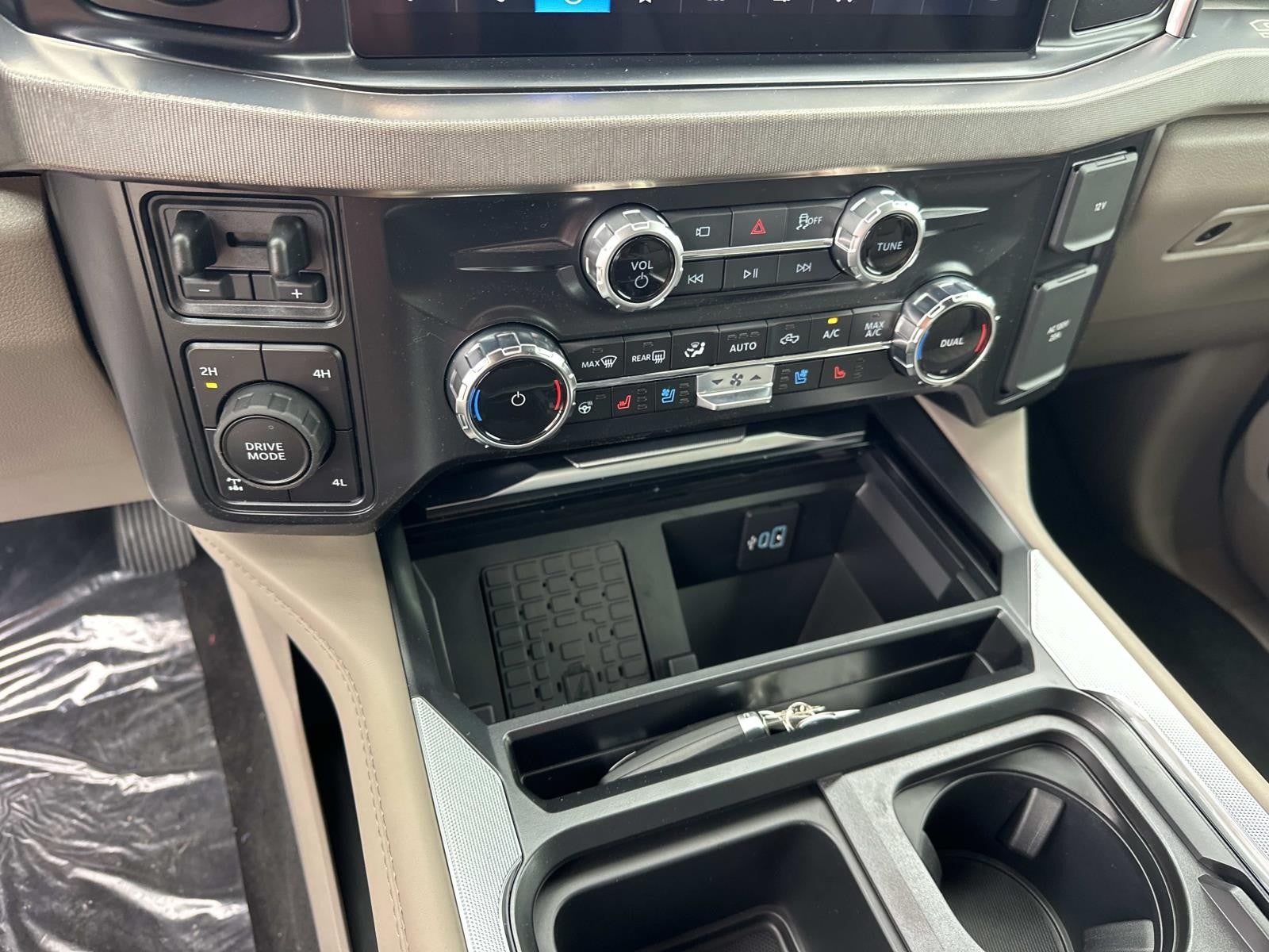 2026 Ford Super Duty F-350 SRW PLATINUM 4WD CREW CAB 6.7