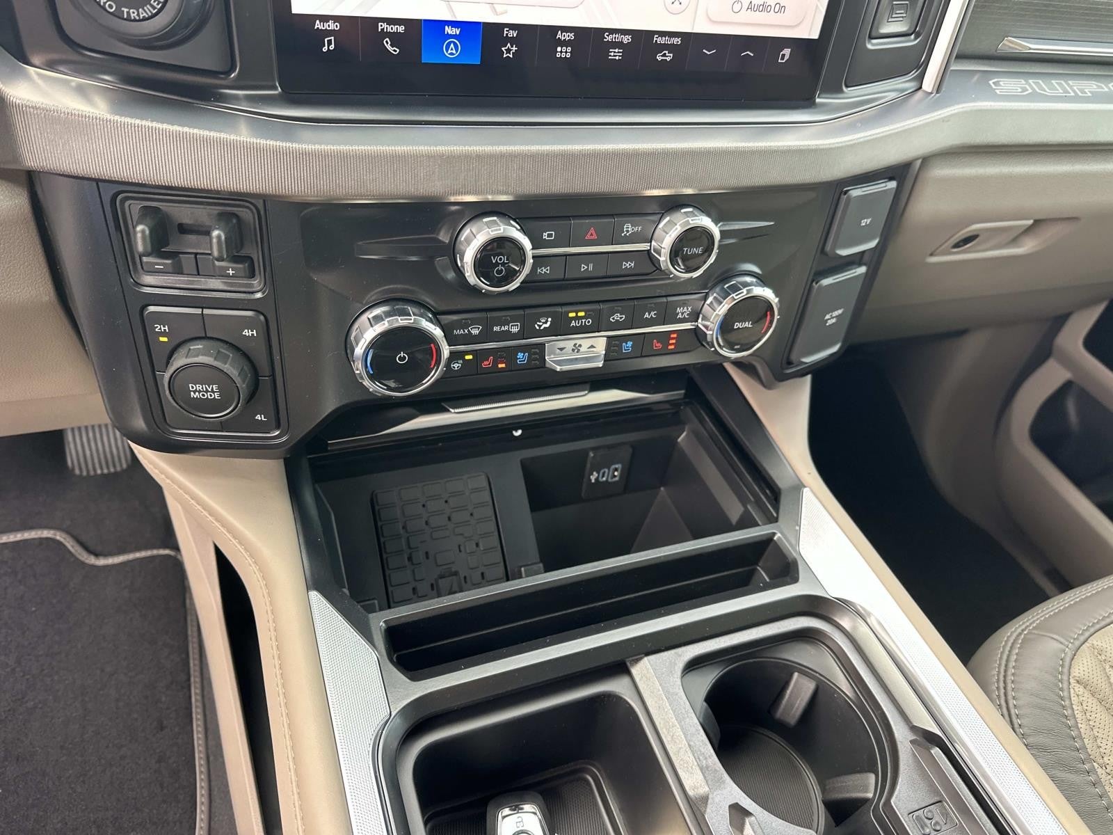 2026 Ford Super Duty F-350 DRW PLATINUM 4WD CREW CAB 8'