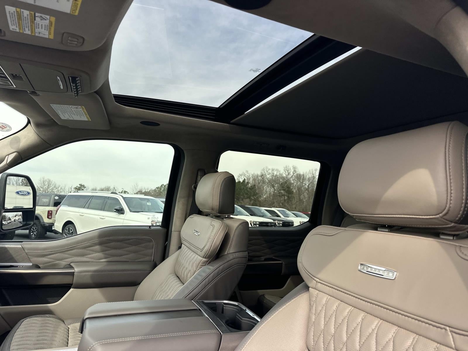 2026 Ford Super Duty F-350 DRW PLATINUM 4WD CREW CAB 8'