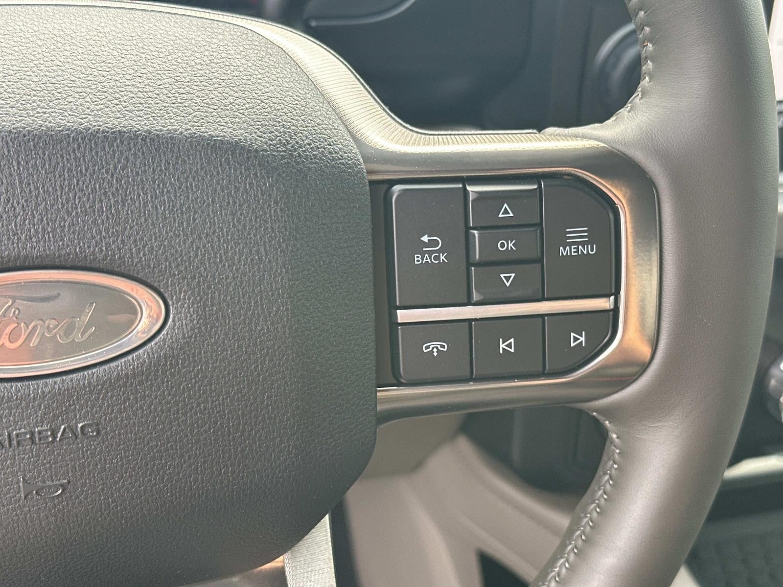 2026 Ford Super Duty F-350 DRW PLATINUM 4WD CREW CAB 8'