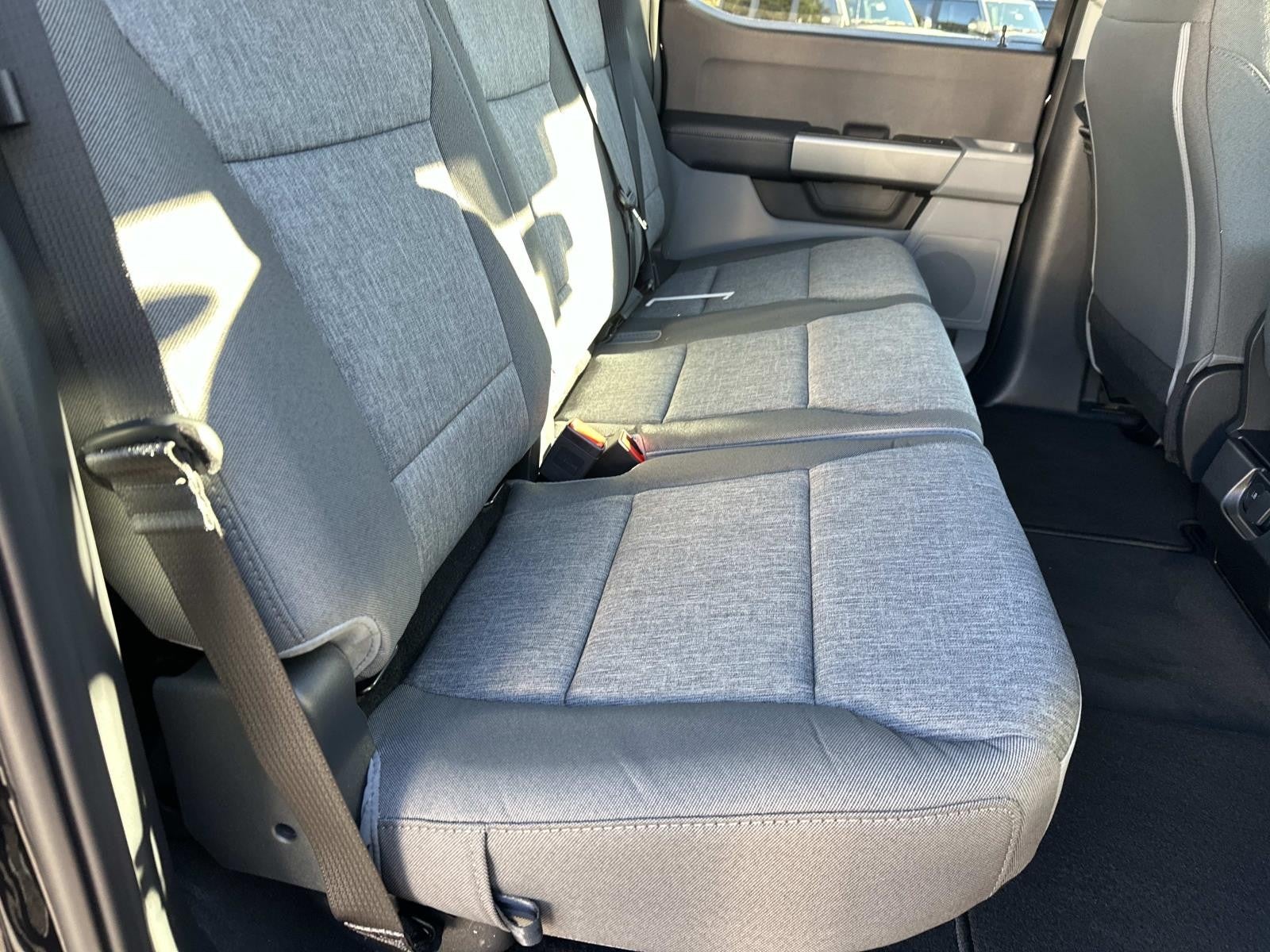 2026 Ford Super Duty F-350 DRW XL 4WD CREW CAB 8' BOX