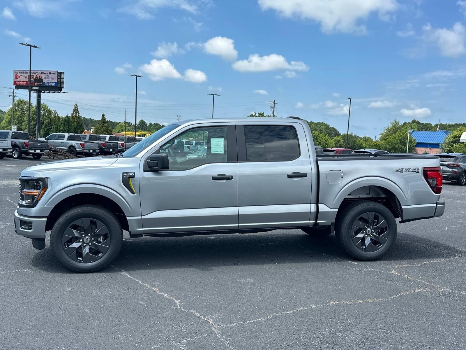 2025 Ford F-150 STX 4WD SUPERCREW 5.5' BO