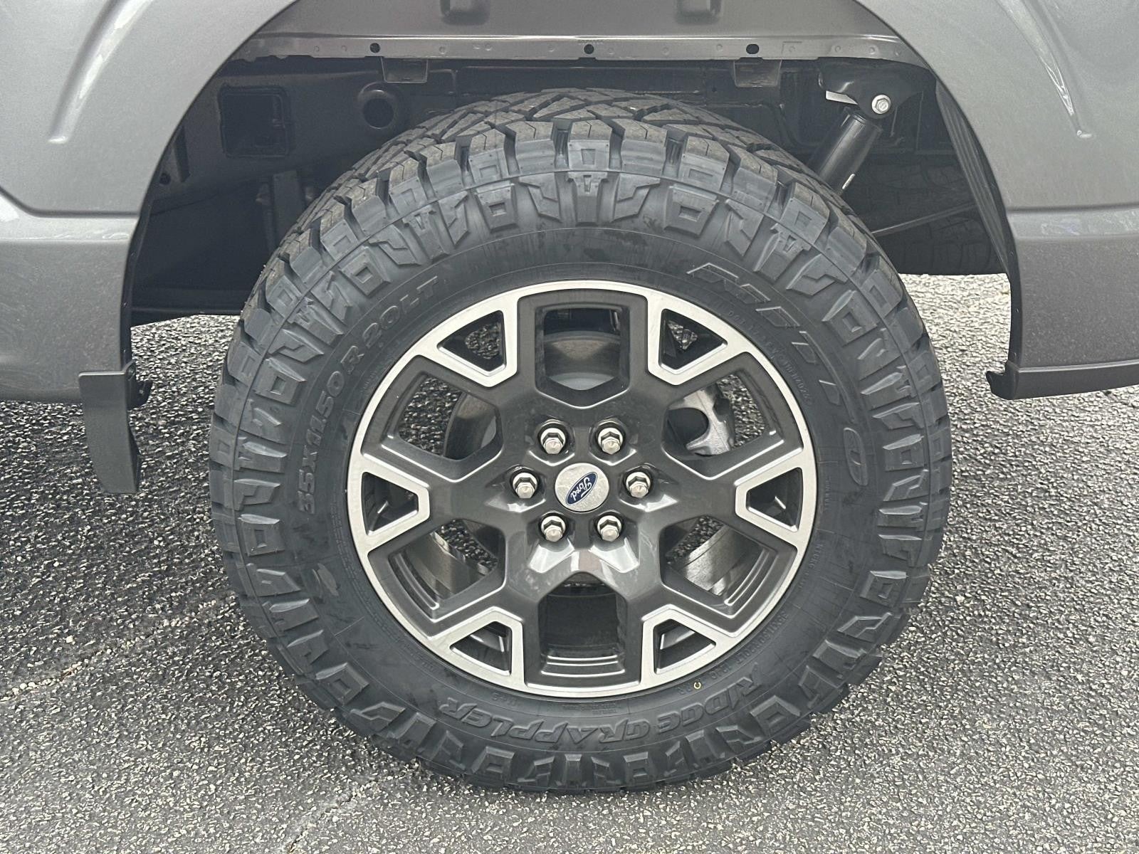 2025 Ford F-150 STX 4WD SUPERCREW 5.5' BO