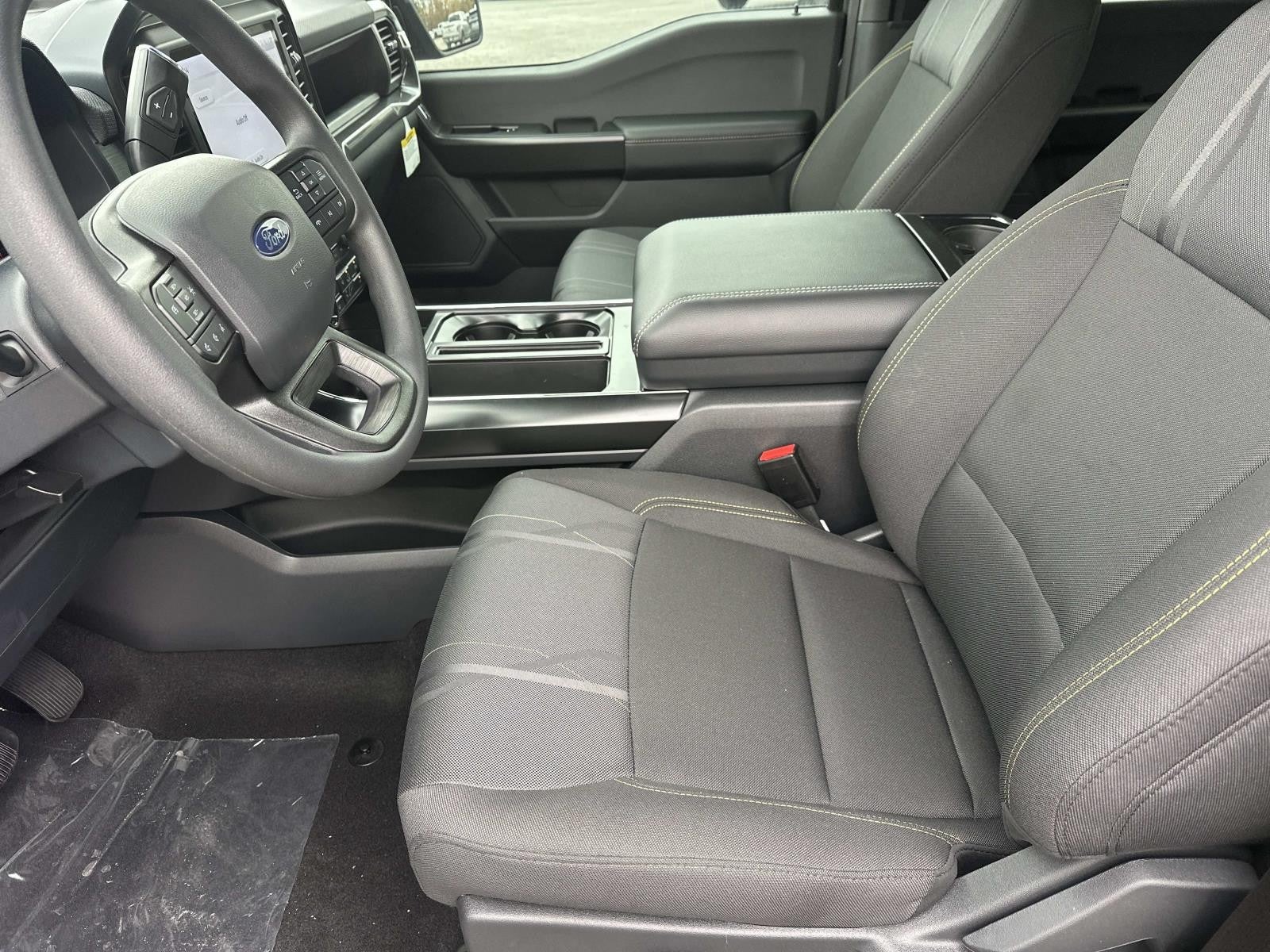 2025 Ford F-150 STX 4WD SUPERCREW 5.5' BO