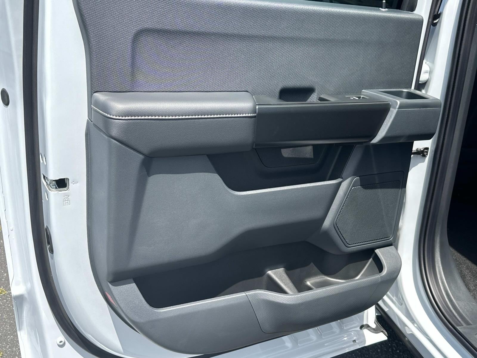 2025 Ford F-150 STX 4WD SUPERCREW 5.5' BO