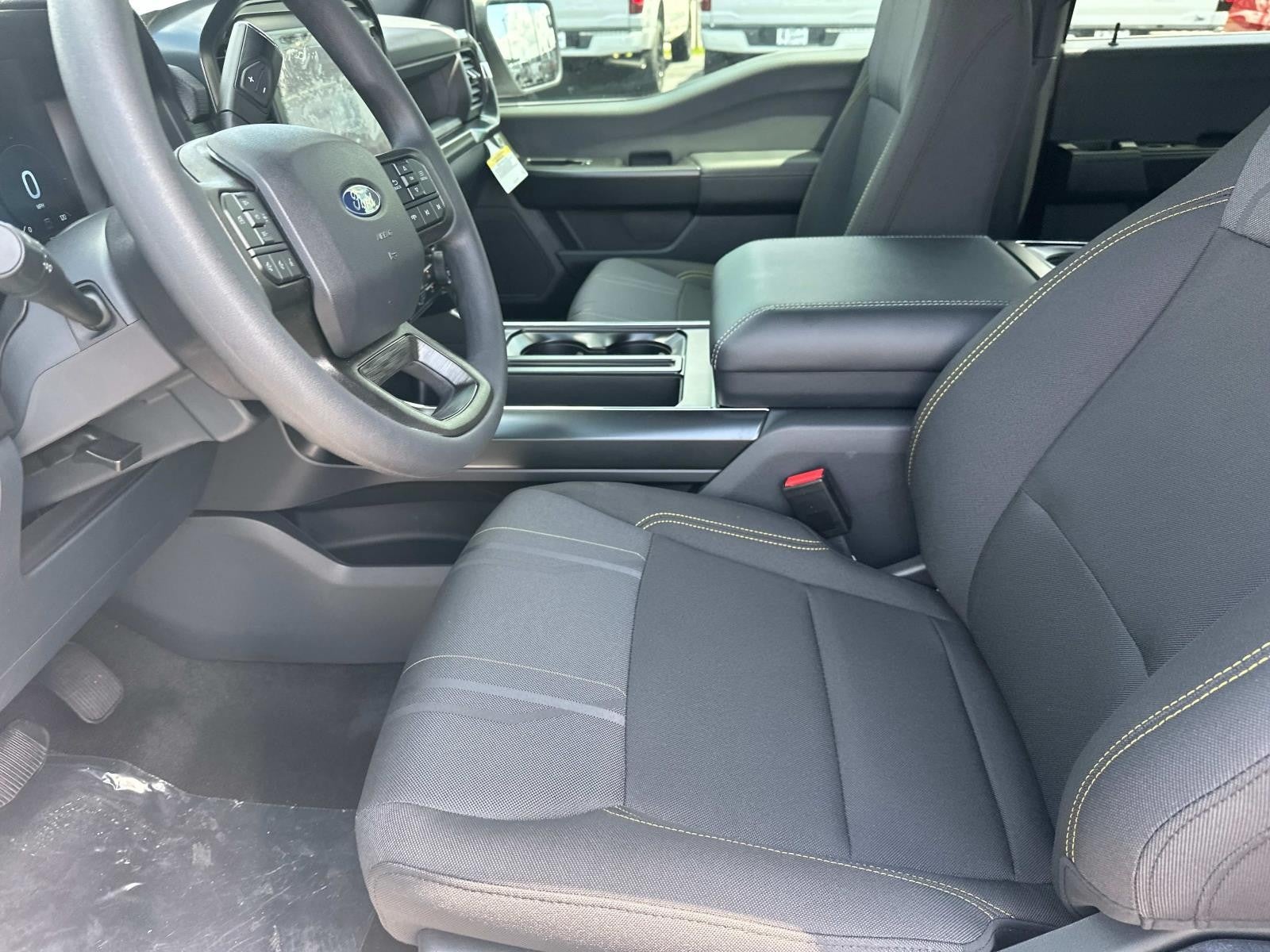 2025 Ford F-150 STX 4WD SUPERCREW 5.5' BO