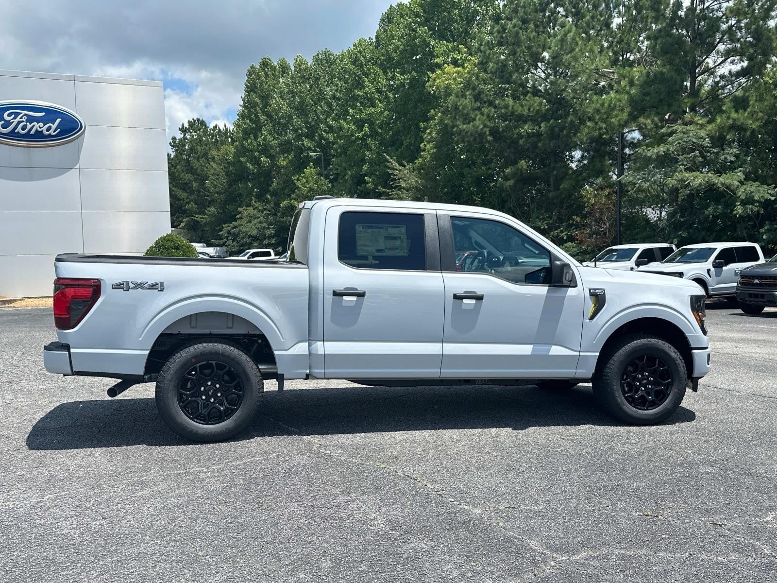 2025 Ford F-150 STX 4WD SUPERCREW 5.5' BO