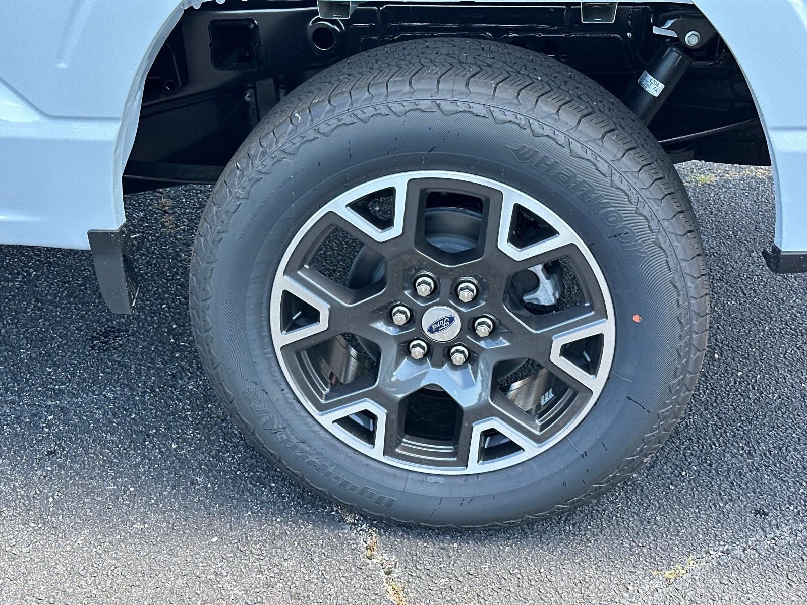 2025 Ford F-150 STX 4WD SUPERCREW 5.5' BO