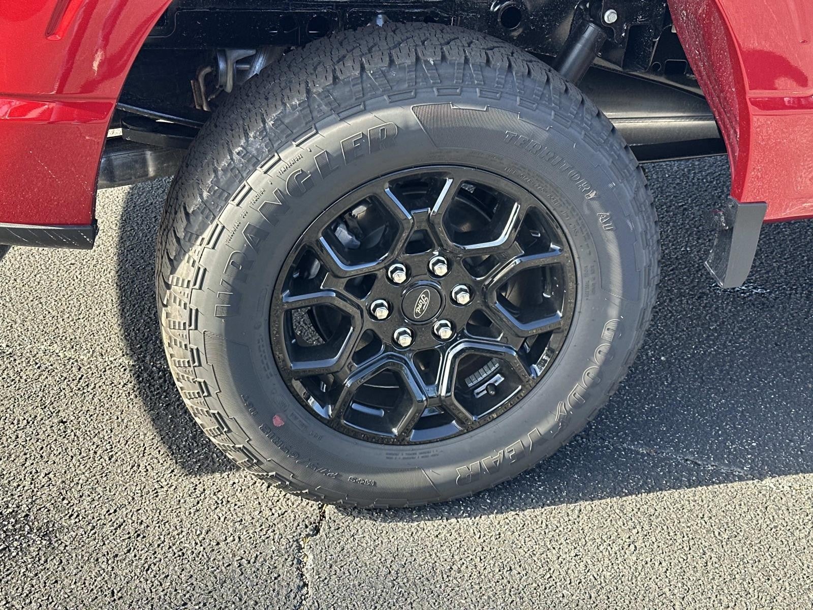 2025 Ford F-150 XLT 4WD SUPERCREW 5.5' BO