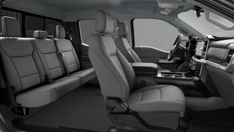 2025 Ford F-150 XLT 4WD SUPERCREW 5.5' BO
