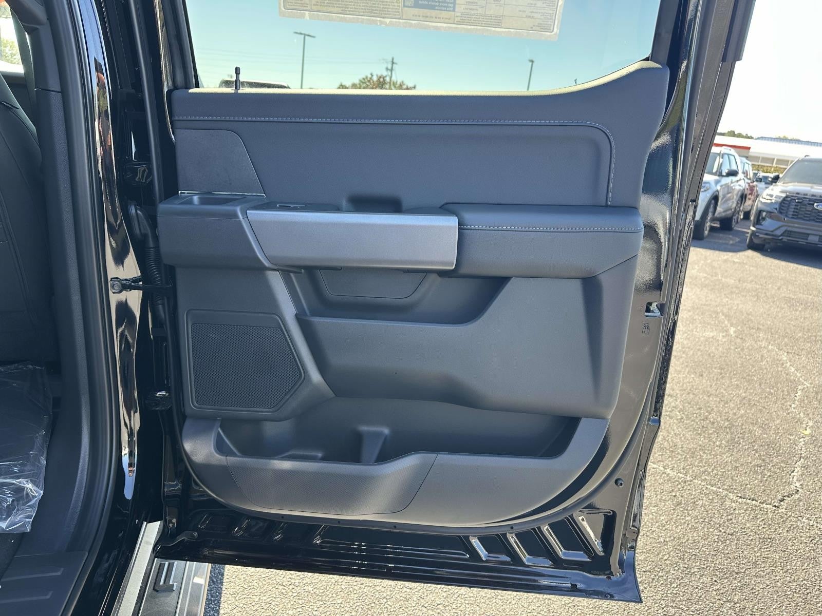 2025 Ford F-150 XLT 4WD SUPERCREW 5.5' BO