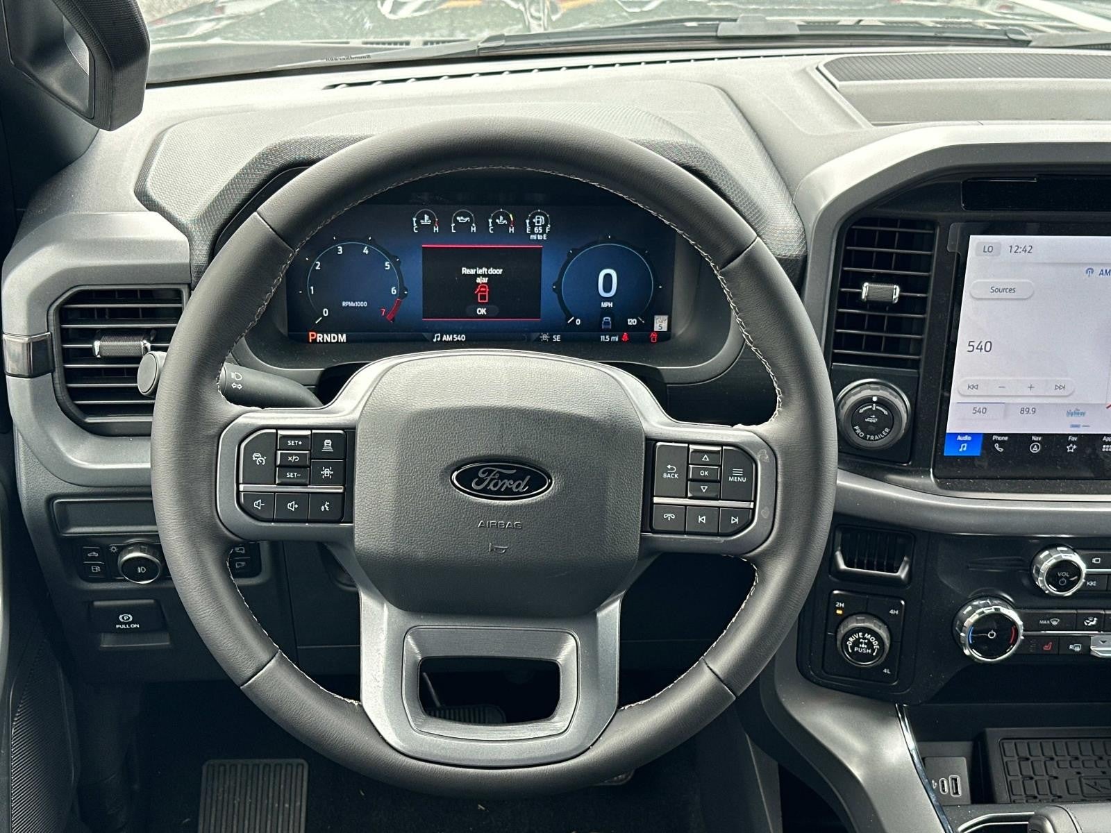 2025 Ford F-150 XLT 4WD SUPERCREW 5.5' BO